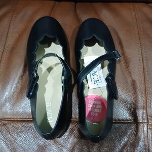 The Children's Place Black Kids Shoes NWT
